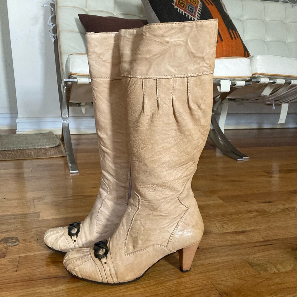 Hego’s Italy Buff Blush Victorian Style Leather Heel Boots Women's 39 US 8.5